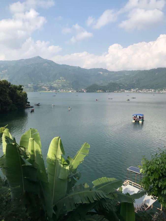 Lake Boutique Hotel Pokhara Esterno foto